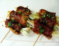 돼지고기 꼬치구이