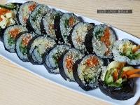 김밥, 단무지가 없다면 이것 한 번 넣어 봐!