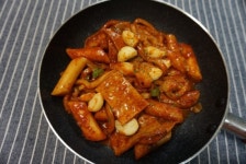 홍대맛집 마늘떡볶이따라잡기