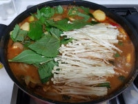 우거지 감자탕 끓였어요~