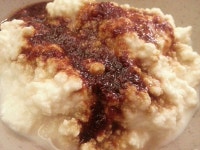 한식뷔패~^^요즘 핫~ 한... 한식뷔패~ 친정엄니랑 언니랑 묵고왔네요....... 곤드래돌솥밥에 나물 여러가지 넣고 강된장에 비벼도 묵고...^^바로 만든... 