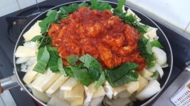 오늘저녁은 춘천닭갈비만들엇어요지인분들이 몃명놀러오기로해서 ㅋ메뉴는하나뿐이에요 ㅋㅋ모두맛저하세요♡♡이따가여기다가밥... 