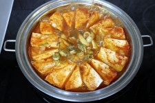 두부짜글이 감자 넣고 조려요