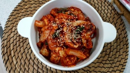 쫄깃한 식감이 일품인 불맛나는 쭈꾸미볶음