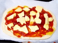 #나폴리청키토마토소스 #마르게리따피자만들기 #3층치즈 #두터운 치즈의 맛과 상큼한 토마토소스맛의 조화!!