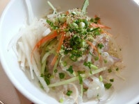 떨어져서 물회랑 생대구탕 먹었네요~~예상치 않고 먹은 메뉴인데 느므 맛났네요~^^랑군과 친구부부가 시작이 좋타공~~~ㅋㅋ저녁은 영덕쪽으로 가서... 