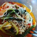 이런 여름반찬 다 기본인데 식당가서 생생내는..참놔!집와서 비빔밥 먹고 새벼겐 곰탕에 짝지는 소고기국밥 ..아침은 열무비빔국수에..지금은 뭘... 