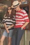 레드옴므  AWESOME IMAGINATION STRIPE LETTERING BORDER T-SHIRT Red
