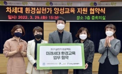 리퍼트 美대사 조찬모임서 ‘과도’ 테러…얼굴 5㎝자상, 긴급봉합수술- 헤럴드경제 리퍼트 美대사 조찬모임서 ‘과도’ 테러…얼굴 5㎝자상... 