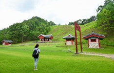 소금을 뿌린 듯 ‘숨 막히게 하얀 그곳’에서 이효석을 만나다 [함영훈의 멋·맛·쉼]- 헤럴드경제 소금을 뿌린 듯 ‘숨 막히게 하얀 그곳’에서... 