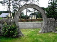 Horseshoe arch, Tynan (C) Kenneth  Allen :: Geograph Britain and Ireland Horseshoe arch, Tynan (C) Kenneth  Allen