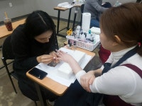 MBC아카데미뷰티스쿨 - 네일국가반 오후 수강 현장입니다:)