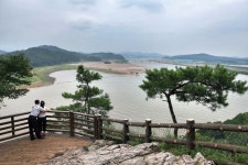 [추석 특집 달맞이 걷기 <5>｜코스가이드 3선｜② 부여사비길] 찬란한... 3선｜② 부여사비길] 찬란한 백제유적과 달은 왠지 어울릴 것 같다