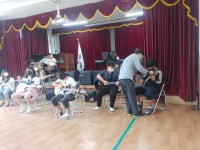 창수초등학교 홈페이지  > 자유학구제(승마,밴드)활동 사진(상세)