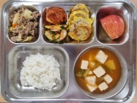 김천여자고등학교 홈페이지  > 학교생활 > 급식실오늘의 식단