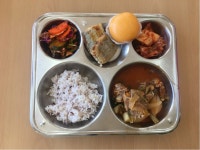 식단 갤러리<식생활관<알림<천천초등학교 천천초등학교