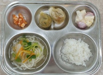 오늘의 식단<오늘의 먹거리<건강이야기<언양누리유치원 언양누리유치원