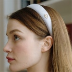 [하스] Satin volume logo hairband_HA029 - 주식회사 서울쇼룸 [하스] Satin volume logo hairband_HA029