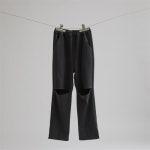 [e de] KNEE CUTTING PANTS_BL - 주식회사 서울쇼룸 [e de] KNEE CUTTING PANTS_BL
