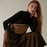 [크리스틴프로젝트] VELVET BELT BAG_BEIGE - 주식회사 서울쇼룸 [크리스틴프로젝트] VELVET BELT BAG_BEIGE
