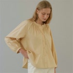 [블랭크03] smocking cotton blouse (butter beige) - 주식회사 서울쇼룸 [블랭크03] smocking cotton blouse (butter beige)