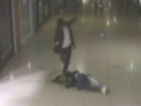 발로 차고 주먹질…부산 지하상가 폭행 수사 착수
