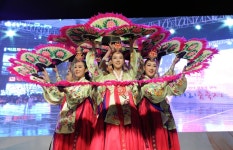 동대문구, 장한로서 진행된 세계거리춤축제... 세계춤꾼들로 들썩 | 일요신문 동대문구, 장한로서 진행된 세계거리춤축제... 세계춤꾼들로 들썩