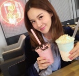 HeyKorean > 미주생활정보 라이프/할인쿠폰/만남,모임,친구 > 연예통신 > 내용보기 > 아이비, 달콤한 일상..아직도 풋풋하네