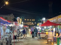 15화 방비엥 야시장엔 대체 뭐가 있는데요?