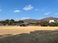 수로왕릉, 조용히 걷다