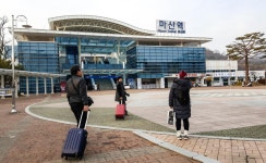 돝섬과 마산어시장에서의  소확행~