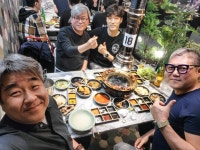 한돈 1등급 갈비&목살, 치킨 무한리필 24900원