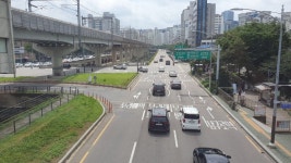 14화 환승통로가 일방통행으로 유도되어있는 대림역
