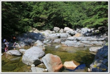폭포를 찾아 떠나는 시원한 여름 산행 ㅡ내연산