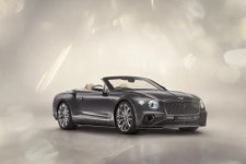 자동차가 아닌 보석 그 자체 벤틀리 컨티넨탈 GTC