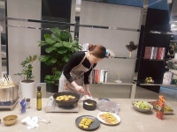 프로 혼술러, 막걸리를 빚다