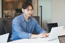 올라운드 퍼포먼스 AE가 꼭 지키는 커뮤니케이션 법칙