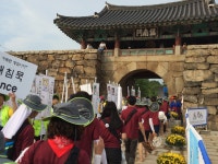 15화 살아있는 사람 10주년: 뿌리를 내리다