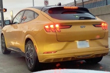 GM의 파격 결정, 쉐보레에서 깜짝 놀랄 SUV 만든다