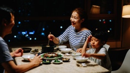 밥상 위의 예술가, 문스타테이블