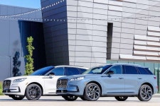 “이거 탐나네” 국내 출시 전부터 아빠들 환장한 SUV