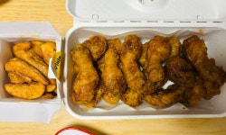 [20240201] 우리 집은 교촌치킨 허니콤보