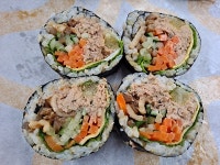 맑고 깨끗하다, 뵈뵈김밥