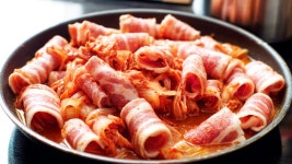 초간단 레시피! 밥 한 공기 뚝딱하게 만드는 김치찜