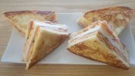 몬테크리스토 토스토에 도전했으나 콤부차만 맛있네요!