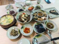 잔잔한 남해 잔잔한 먹거리