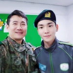 군대가서 안색 좋아진 샤이니 키 근황.jpg - 인스티즈(instiz) 이슈 카테고리 군대가서 안색 좋아진 샤이니 키 근황.jpg