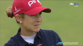 3R 8번홀 본인의 샷 실수를 직감적으로 알아차린 아사하라 무뇨스 | 다음스포츠