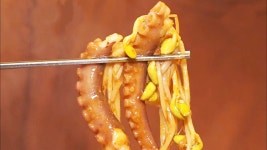 싱싱하고 통통한 낙지와 푸짐한 쌈밥 한 상! - kakaoTV 싱싱하고 통통한 낙지와 푸짐한 쌈밥 한 상!