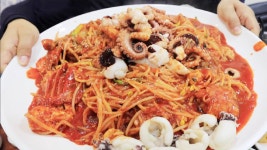 어마어마한 비주얼! 바다를 품은 ‘3kg 칼칼 해물찜’ - kakaoTV 어마어마한 비주얼! 바다를 품은 ‘3kg 칼칼 해물찜’